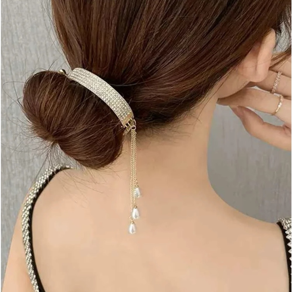 🔥NWOT RHINESTONE WRAP AROUND HAIR CLIP W/ DANGLE PEARL AND GOLD ACCENT